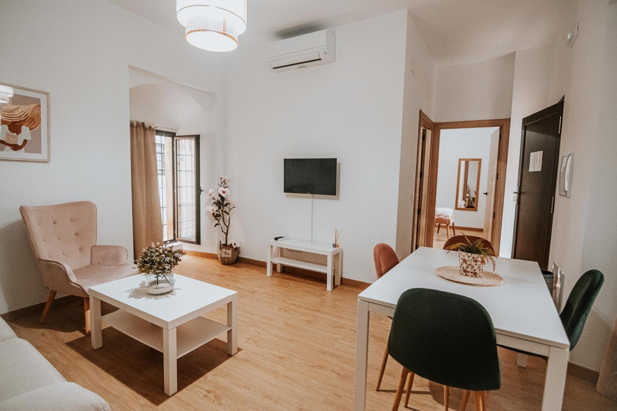 Apartamentos Turaca Trujillo Exterior photo